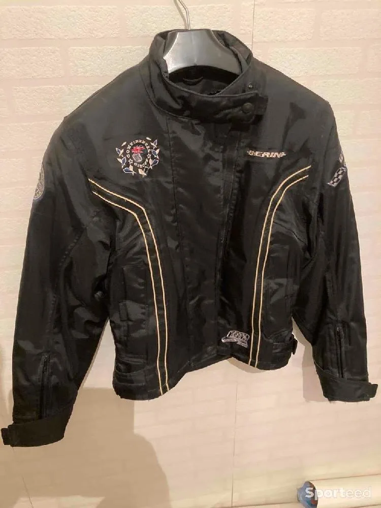Blouson moto femme bering continental circus d'occasion Ajouté le : 19/05/2024