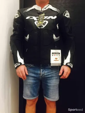 Blouson moto IXON Voltage  neuf Ajouté le : 29/05/2021