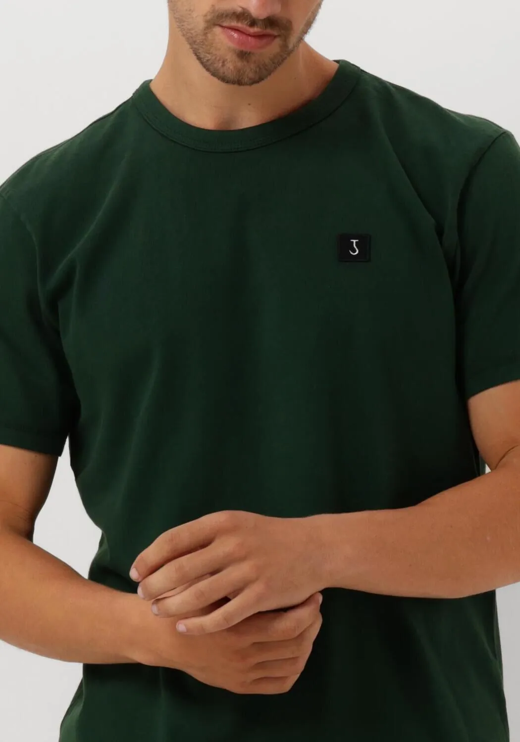 butcher of blue t-shirt army tee en vert