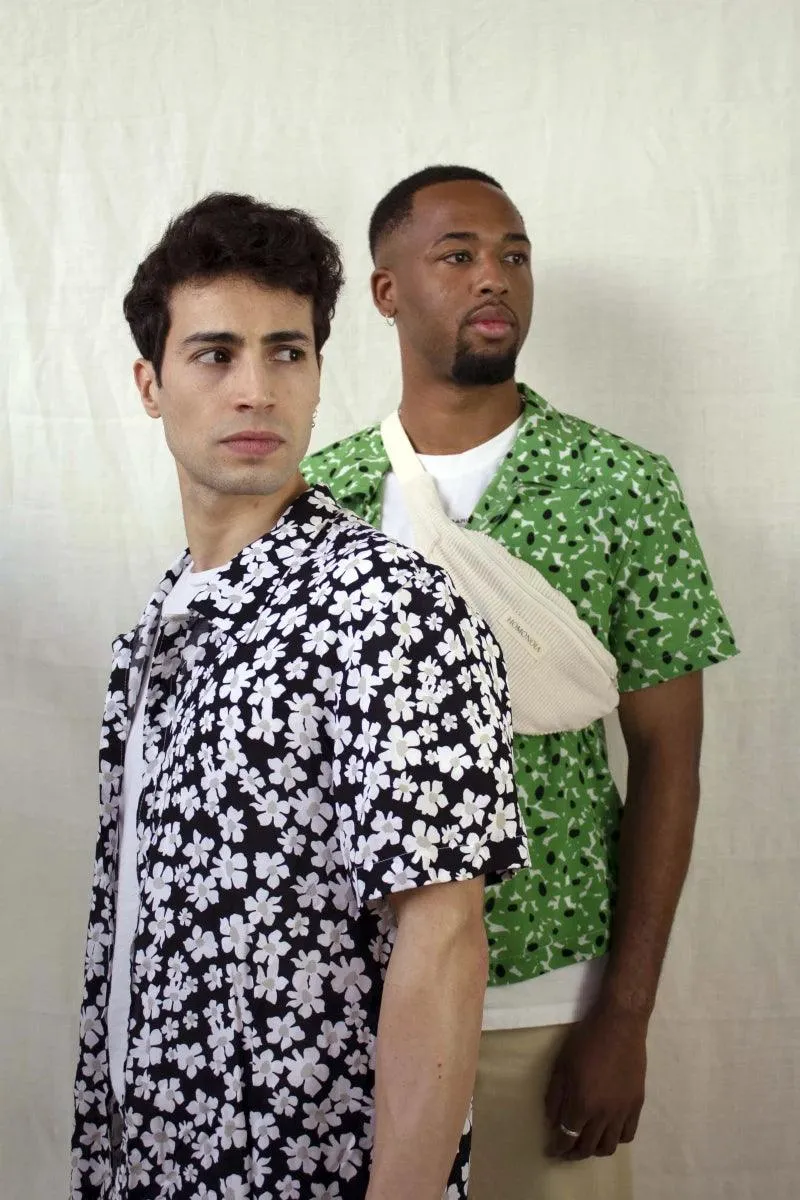 Chemise fleurie noir et blanc unisexe upcyclée