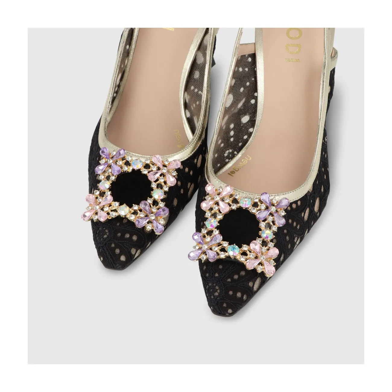 Escarpin slingback pour femme en tissu type dentelle noir.I LODI Chaussures pour femme online.