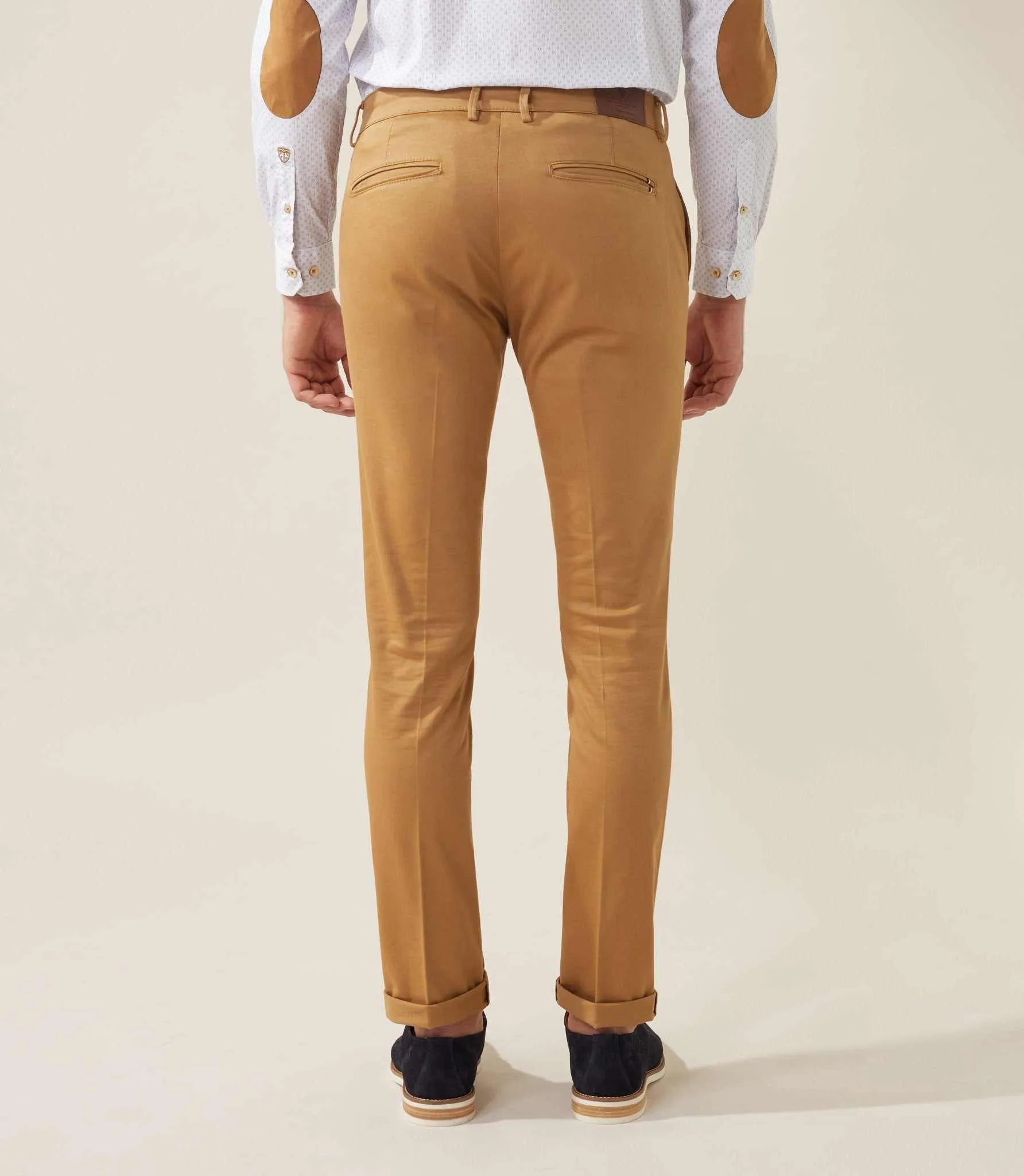 Pantalon casual satin camel 